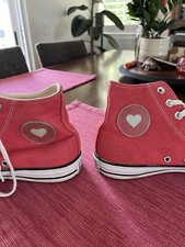 converse Chucks for V