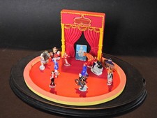 présentoir  et  ses  fèves