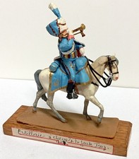 SEGOM FIGURINE EMPIRE