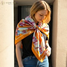 RARE VINTAGE HERMES Écharpe