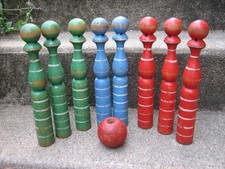 Ancien jeu de 8 quilles en