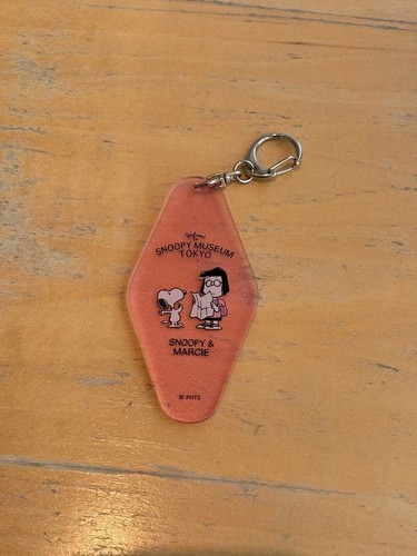 Porte clés acrylique snoopy - acrylique,