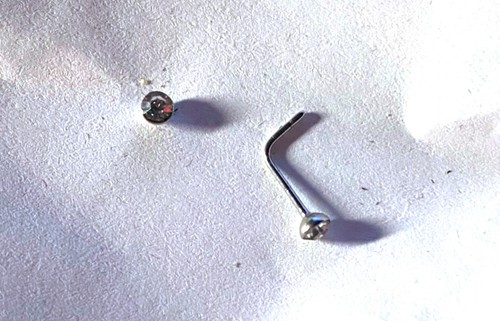 Piercing angle droit - angle,