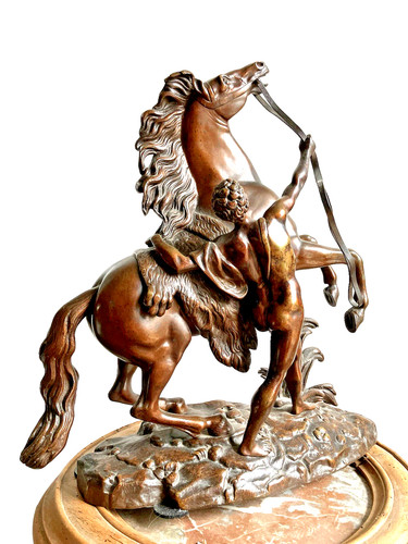 Ancienne grande sculpture - ancienne,