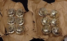 Lot de 12  couvercles anciens