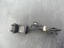 Chargeur pour aspirateur balai