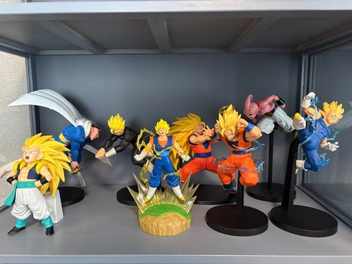 Lot figurines dragon - 8, ball