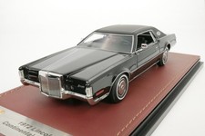 Lincoln Continental Mark IV
