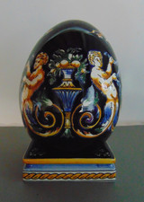 Oeuf en faience de GIEN avec