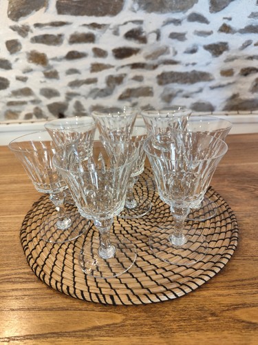 Lot verres en - 8, cristal
