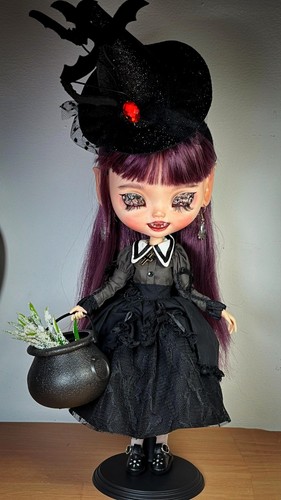Blythe vampire halloween doll - vampire,