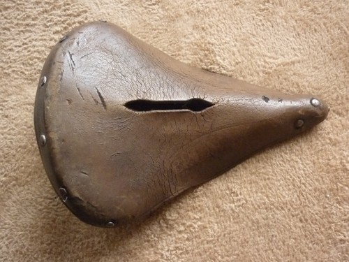 Ancienne selle velo - velo, cuir