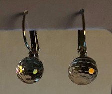 PAIRE DE BOUCLES D'OREILLES