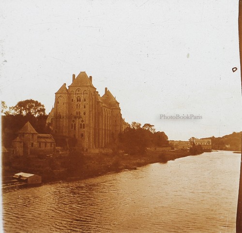 France solesmes abbaye photo - france,