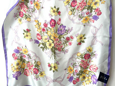 Petit Foulard en Soie Fleurs