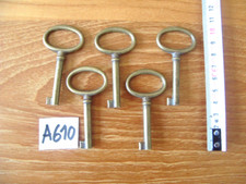 LOT A610 DE 5 CLÉ CLÉS CLEFS