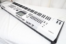 YAMAHA MOTIF XF7 WH Keyboard