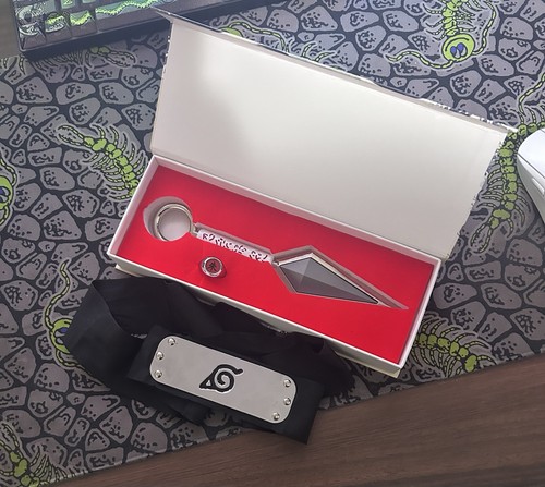 Naruto kunai set with - kunai,
