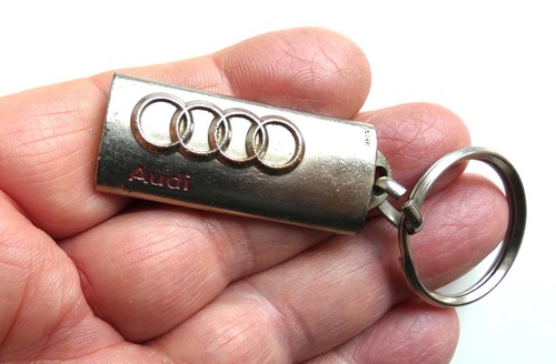 Porte clé métal audi garage - audi,