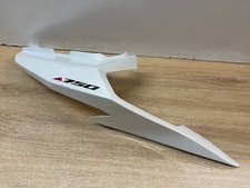 CACHE CARENAGE LATERAL DROIT