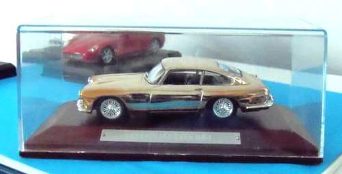 Voiture aston martin - ,