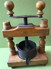 PRESSE BOIS BOL FER BLANC PRESSOIR A JUS MARQUE  J.L. DEPOSE