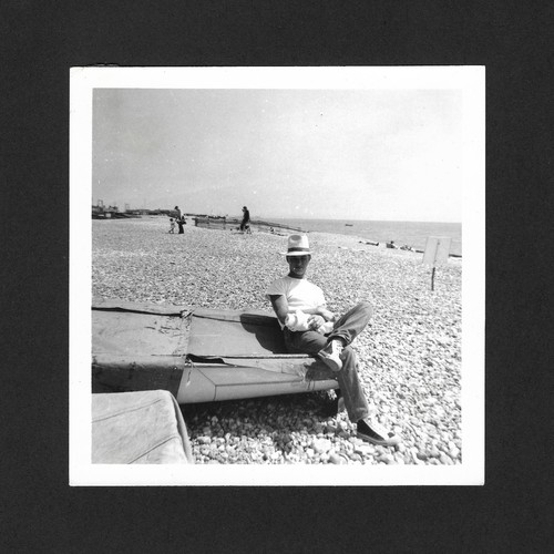 Homme chic plage chapeau