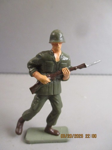 Starlux fantassin armee - 1/32,