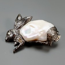 Bijoux broche perle baroque