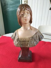 Joli Buste en Terre Cuite