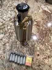 GrowlerWerks uKeg 64 oz Carbonated Growler Stainless Steel Portable Mini Keg