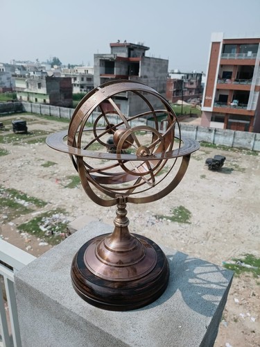 Ancien globe astrolabe laiton