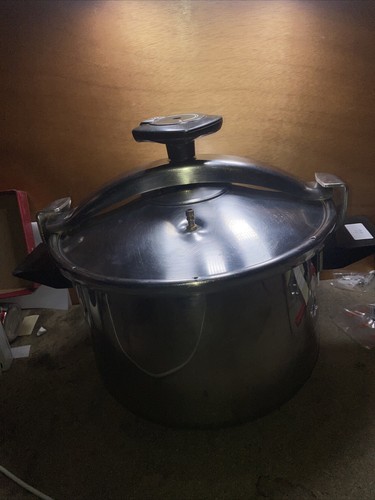 Ancienne cocotte - (d,