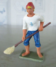 Starlux Small Soldier Sailor with Plastic Broom / Sweeper Height 5.8cm