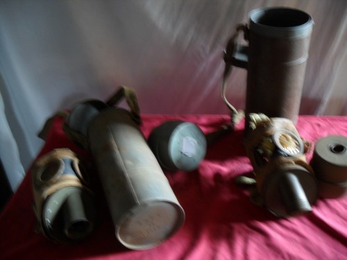 2masques gaz français ww2 - à,
