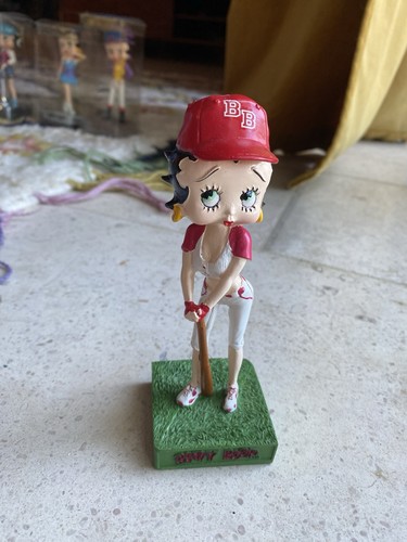 Figurine betty boop joueuse - betty, de