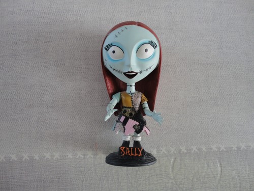 Statuette sally etrange - statuette, sally/