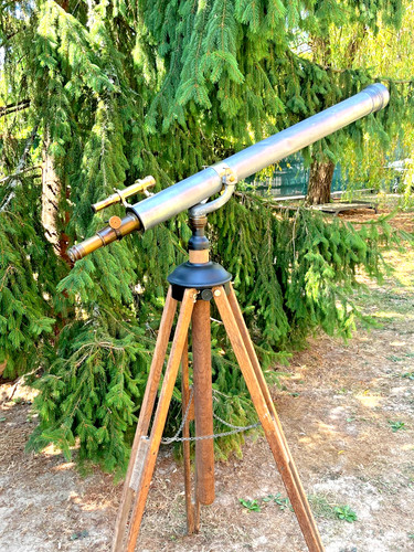 Grande lunette astronomique