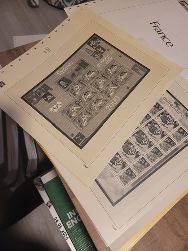 Lot pages album timbres - pages,