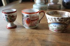 lot japon ou style japonais en faience : tasses et coquetier