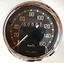 UNIVERSAL SPEEDOMETER VELOCÍMETRO COMPTEUR