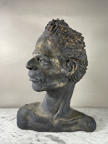 Buste homme terre - en,