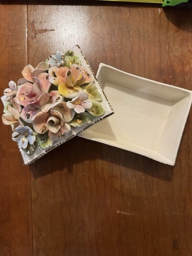 Vintage capodimonte trinket - capodimonte,
