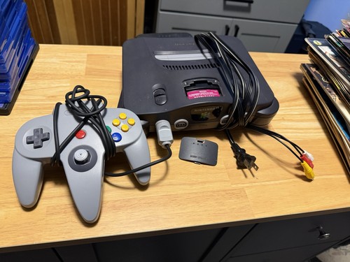 Nintendo black console - black,