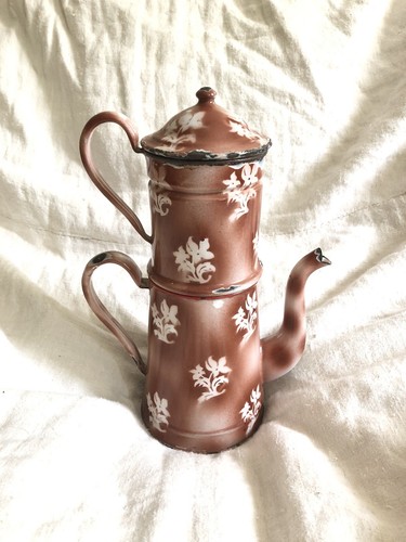 Cafetière émaillée