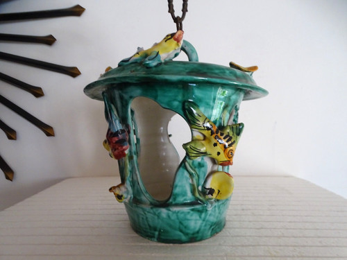 Lanterne faience barbotine