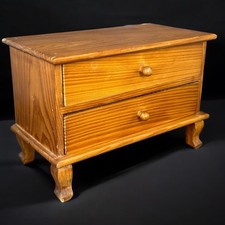 Ancienne commode en bois –