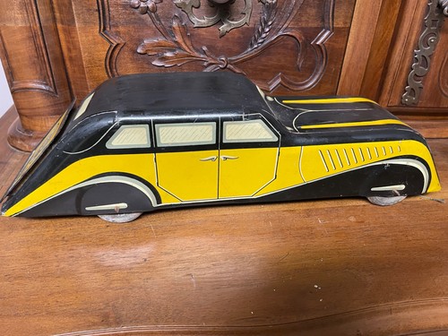 Ancienne boîte biscuit - À,