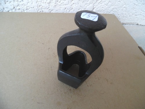 Old tool outil - old, /