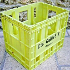 yellow advertising locker box GUILLET cider old advertising bottle collection